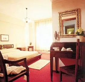 Sher Dan Hotel